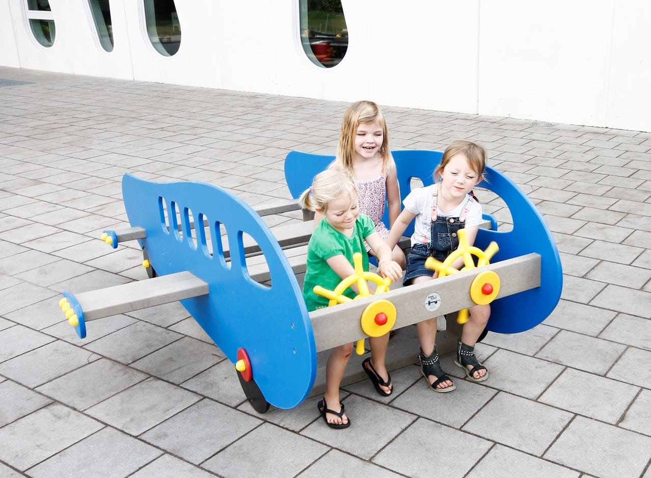 egeltje8 - Marmax Recycled Plastic Products - Manufactured in the UK