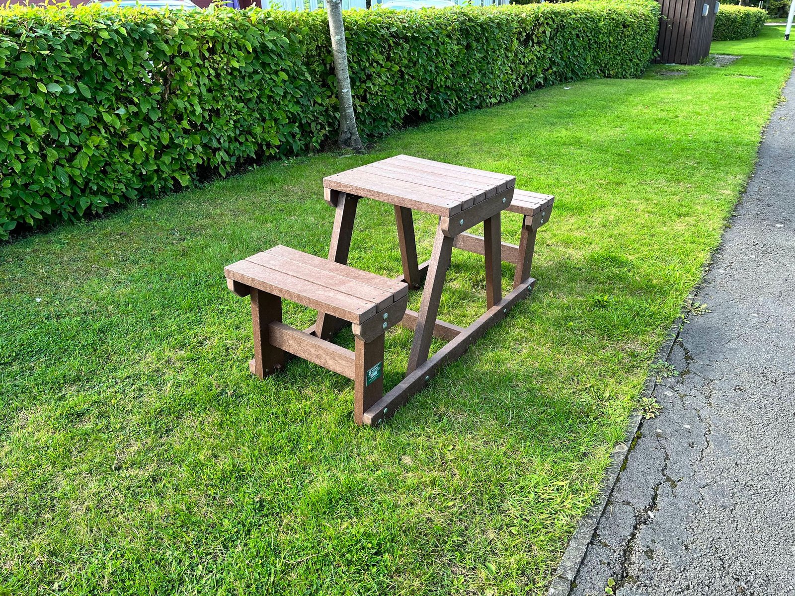 2 seat diner 2 - Marmax Recycled Plastic Products - Manufactured in the UK