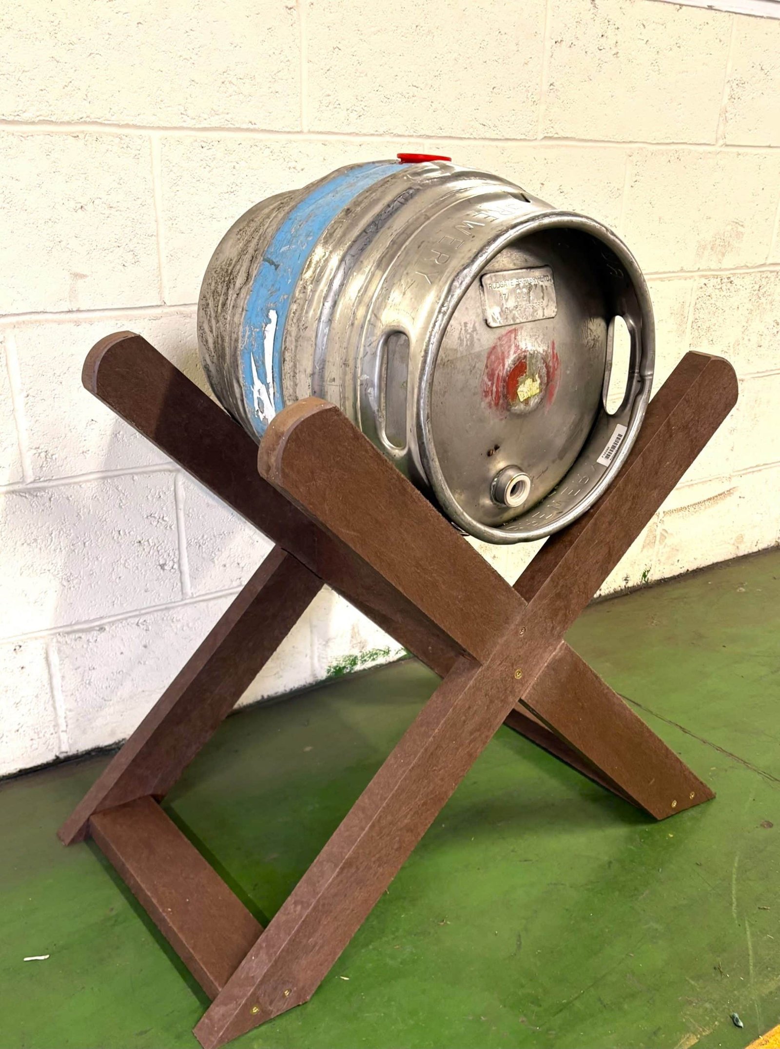 Keg Stand 2 - Marmax Recycled Plastic Products - Manufactured in the UK